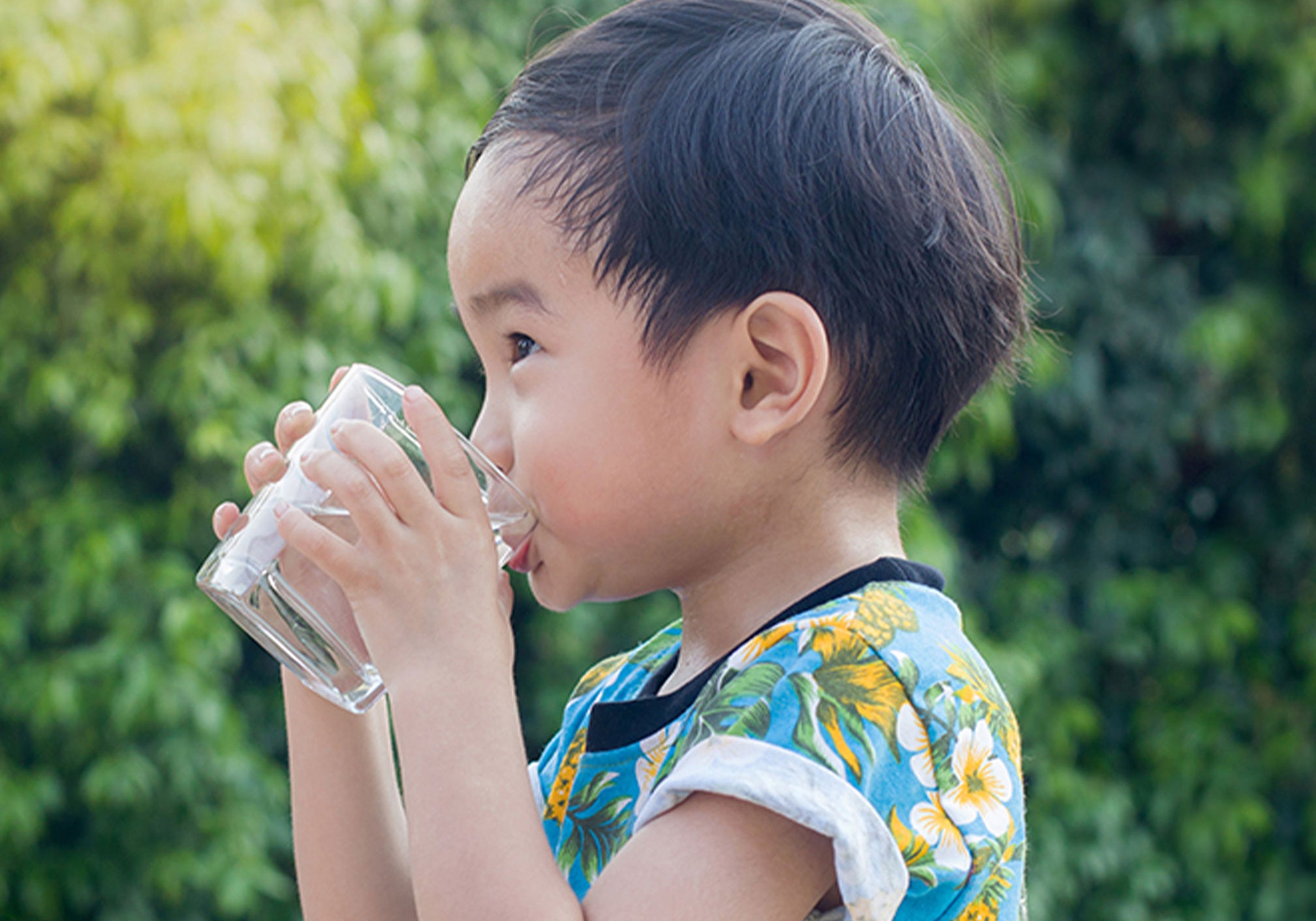 Can Drinking More Water Help Reduce Eczema?